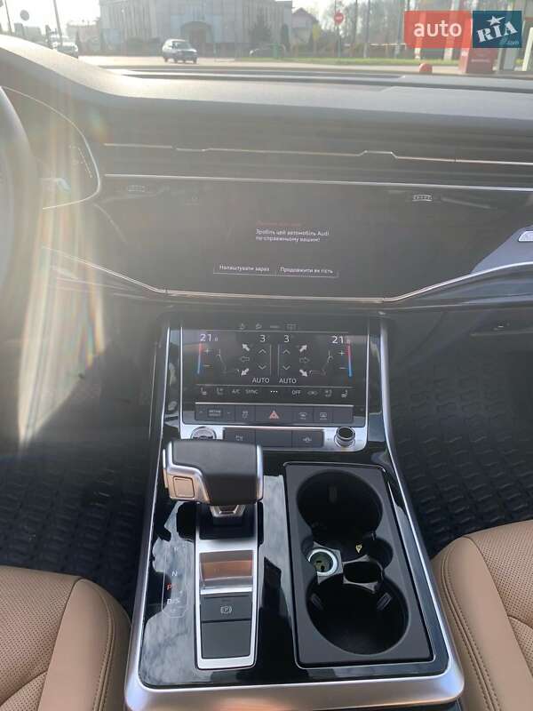 Позашляховик / Кросовер Audi Q7 2021 в Житомирі