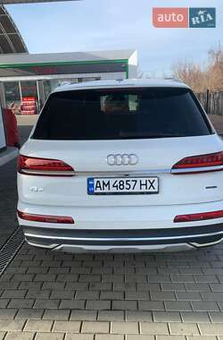 Внедорожник / Кроссовер Audi Q7 2021 в Житомире
