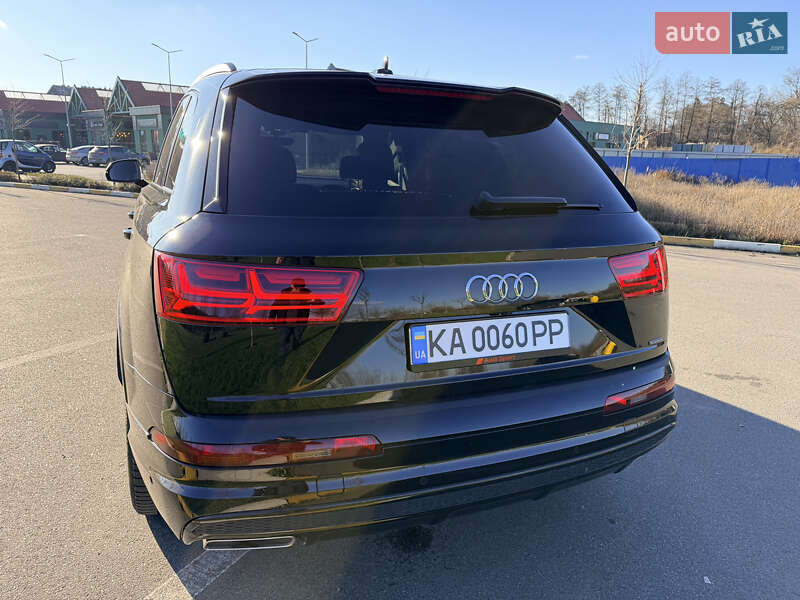 Позашляховик / Кросовер Audi Q7 2017 в Ірпені