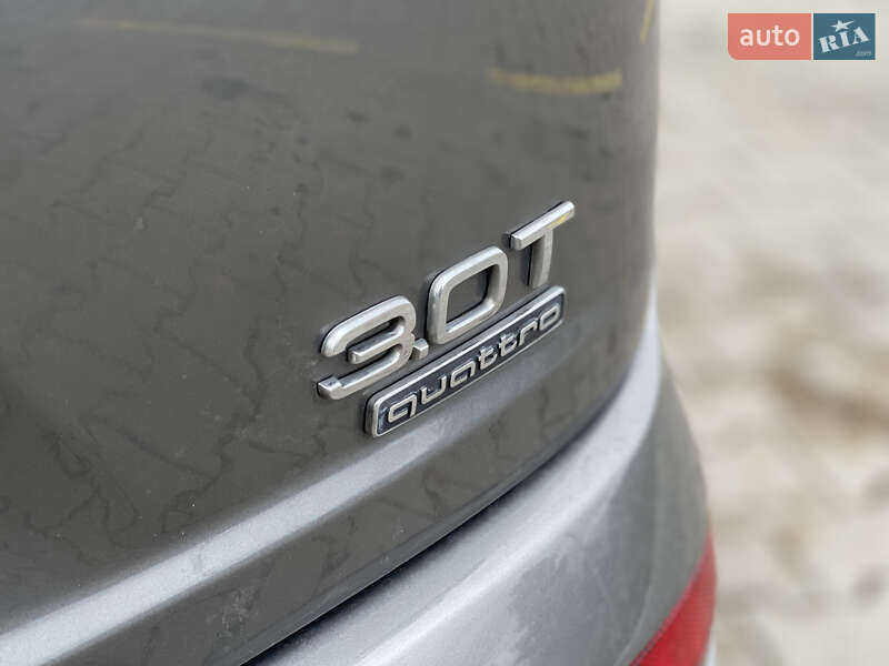 Позашляховик / Кросовер Audi Q7 2017 в Нововолинську