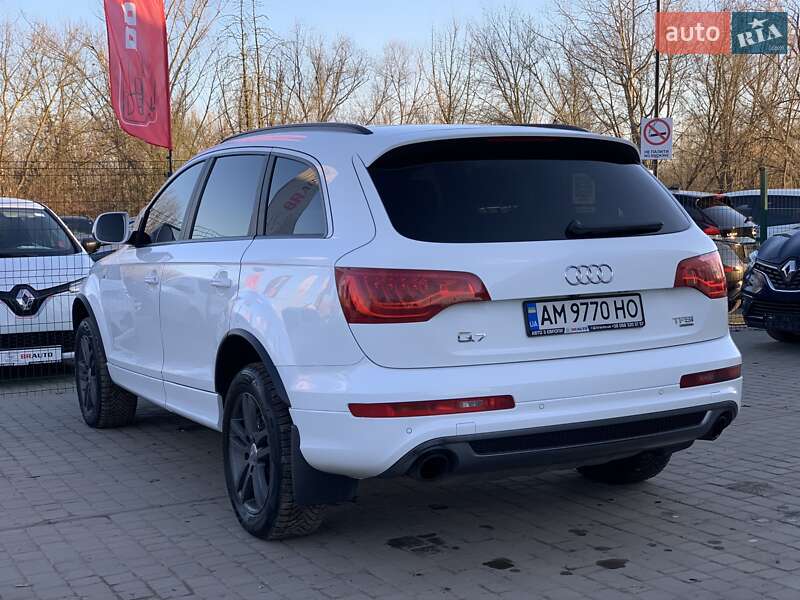 Позашляховик / Кросовер Audi Q7 2011 в Бердичеві