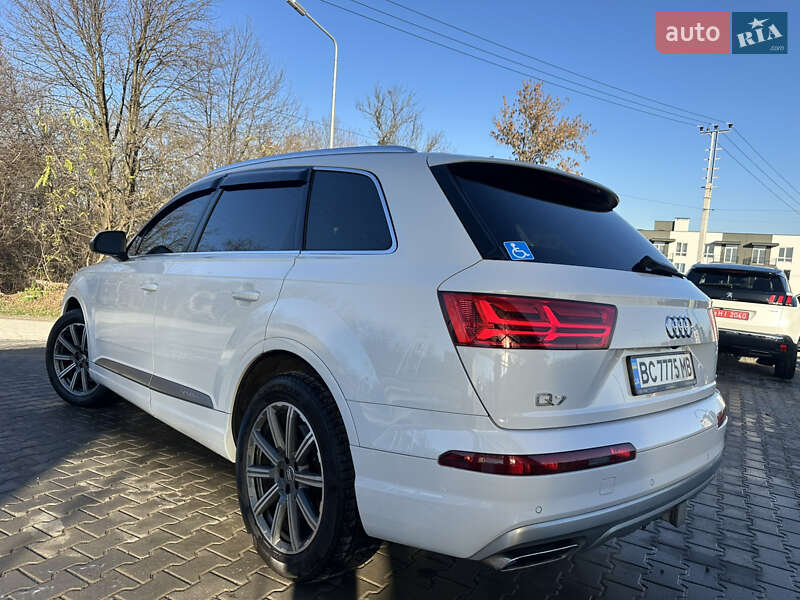 Позашляховик / Кросовер Audi Q7 2016 в Львові