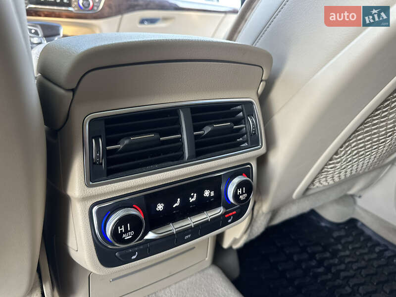 Позашляховик / Кросовер Audi Q7 2016 в Львові