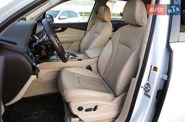 Внедорожник / Кроссовер Audi Q7 2016 в Киеве