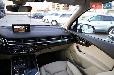 Внедорожник / Кроссовер Audi Q7 2016 в Киеве