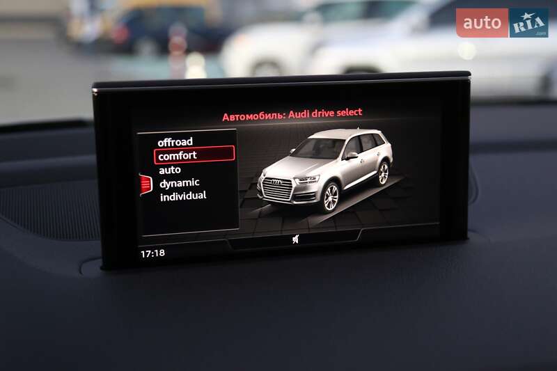 Позашляховик / Кросовер Audi Q7 2016 в Києві