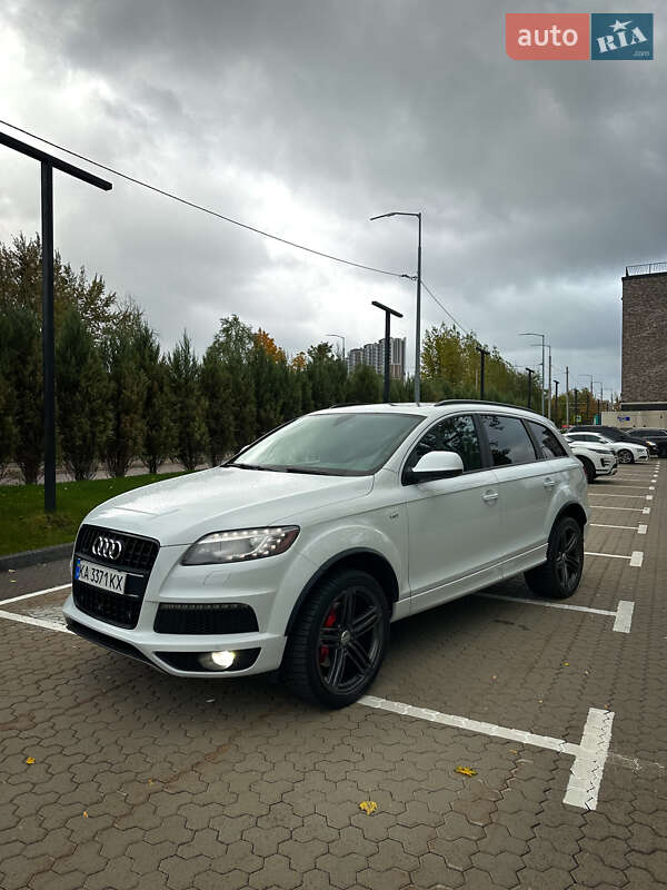 Внедорожник / Кроссовер Audi Q7 2013 в Киеве