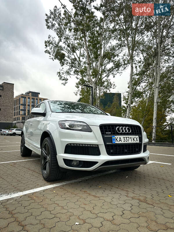 Внедорожник / Кроссовер Audi Q7 2013 в Киеве