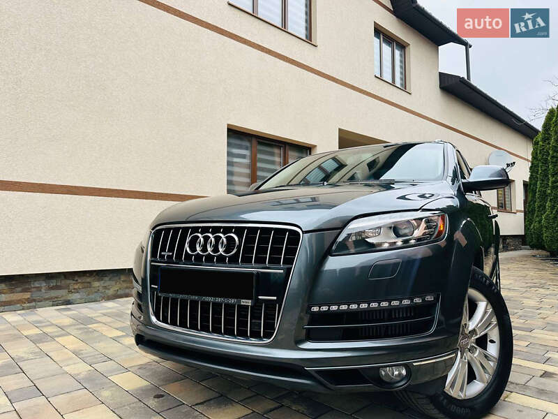 Позашляховик / Кросовер Audi Q7 2010 в Грушево