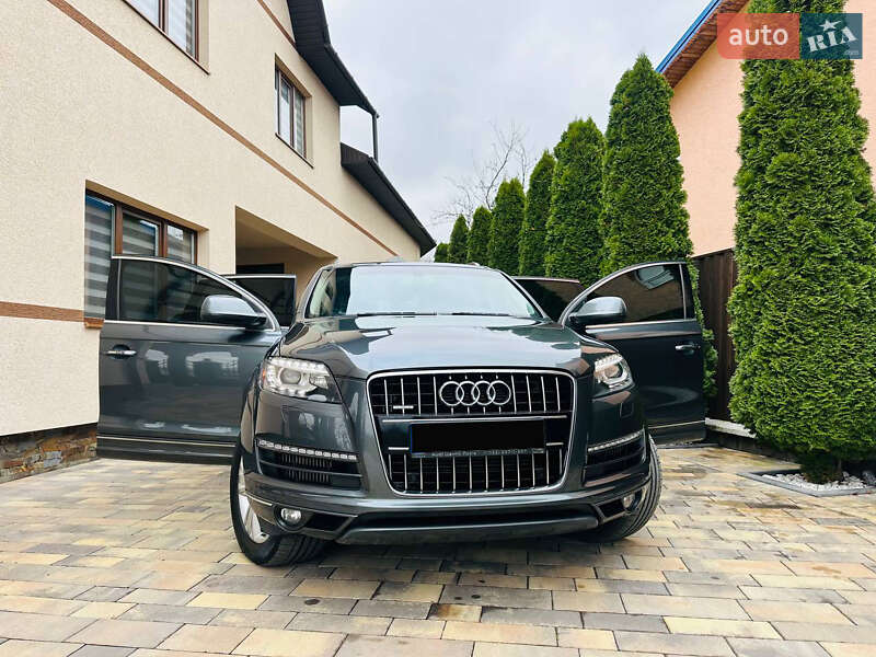 Позашляховик / Кросовер Audi Q7 2010 в Грушево