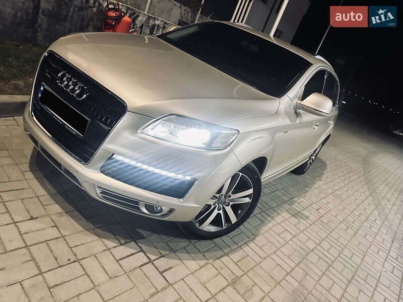Внедорожник / Кроссовер Audi Q7 2007 в Нижней Апше