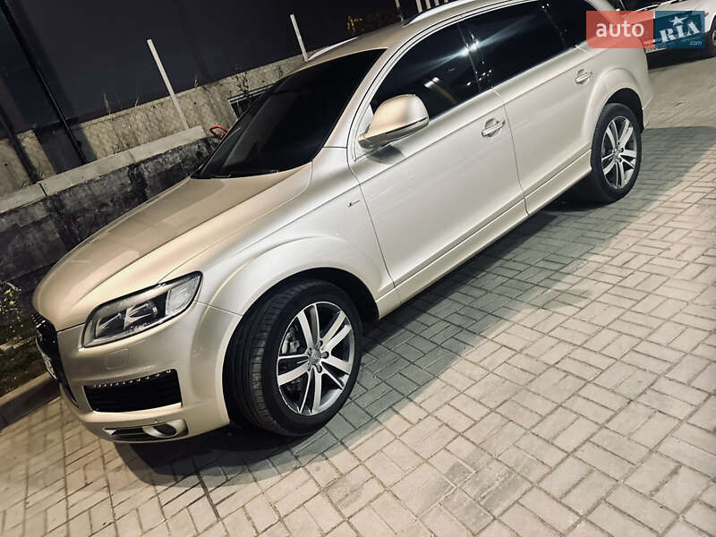 Внедорожник / Кроссовер Audi Q7 2007 в Нижней Апше