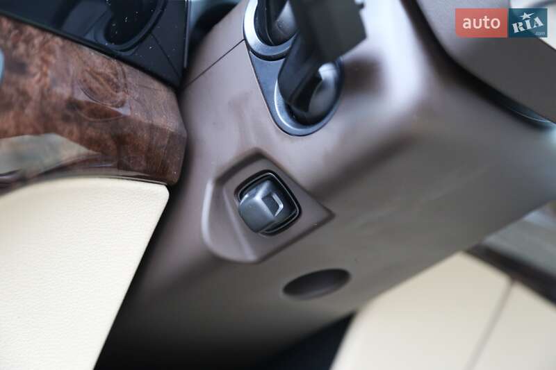 Позашляховик / Кросовер Audi Q7 2016 в Києві