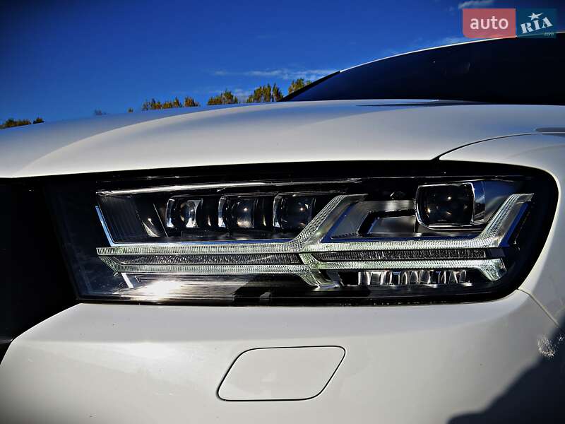 Позашляховик / Кросовер Audi Q7 2016 в Черкасах