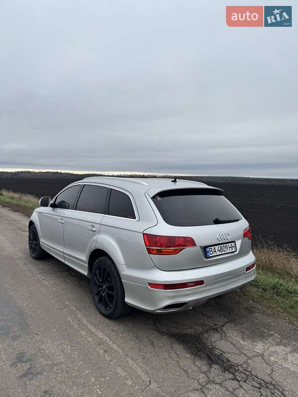 Внедорожник / Кроссовер Audi Q7 2006 в Малой Виске