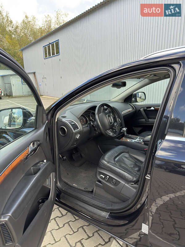 Внедорожник / Кроссовер Audi Q7 2015 в Хмельницком