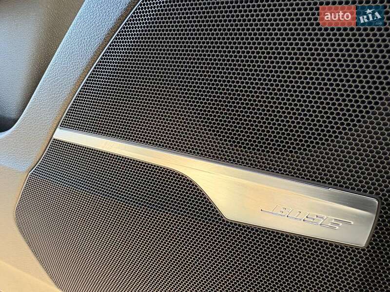 Позашляховик / Кросовер Audi Q7 2015 в Дніпрі