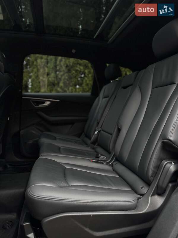 Позашляховик / Кросовер Audi Q7 2019 в Тернополі