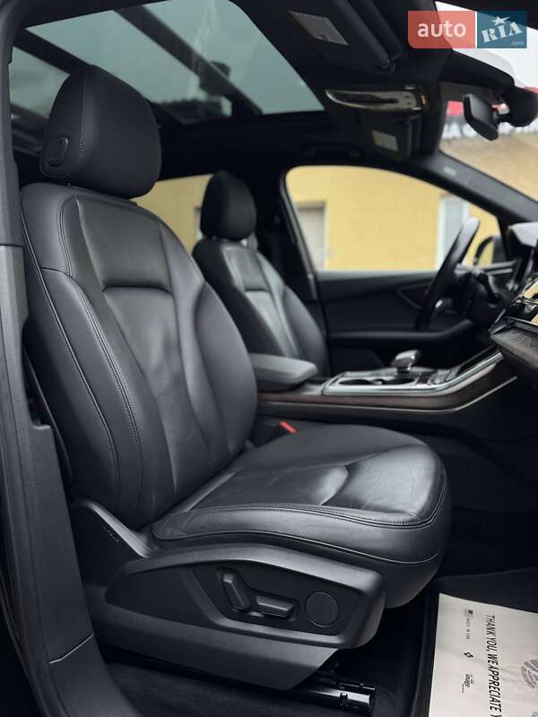 Позашляховик / Кросовер Audi Q7 2019 в Тернополі