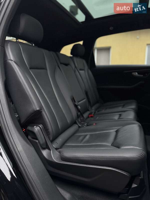 Позашляховик / Кросовер Audi Q7 2019 в Тернополі