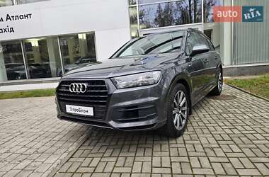 Внедорожник / Кроссовер Audi Q7 2019 в Киеве