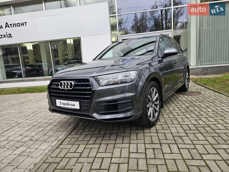 Внедорожник / Кроссовер Audi Q7 2019 в Киеве