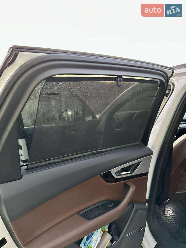 Позашляховик / Кросовер Audi Q7 2017 в Львові фото 13 Позашляховик / Кросовер Audi Q7 2017 в Львові