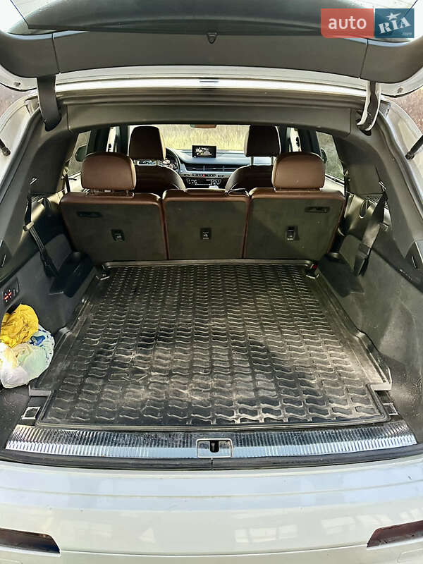 Позашляховик / Кросовер Audi Q7 2017 в Львові фото 17 Позашляховик / Кросовер Audi Q7 2017 в Львові