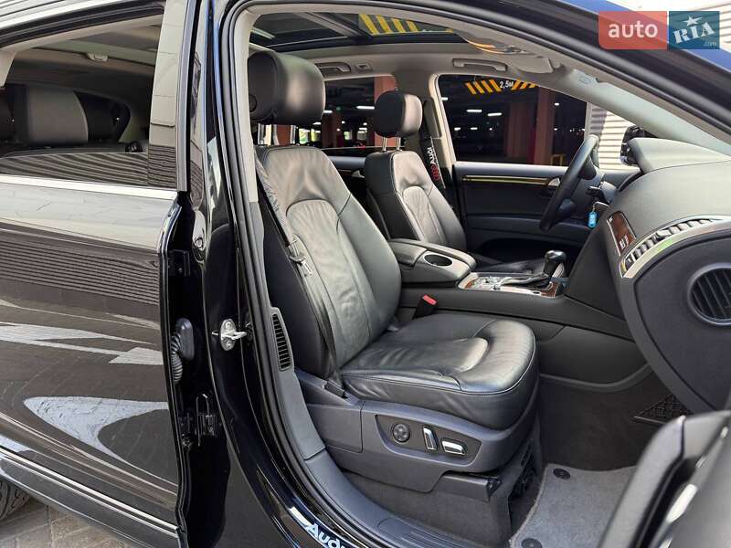 Внедорожник / Кроссовер Audi Q7 2015 в Киеве