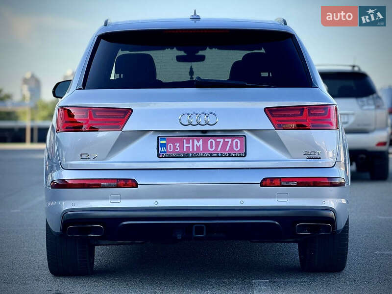 Позашляховик / Кросовер Audi Q7 2017 в Києві