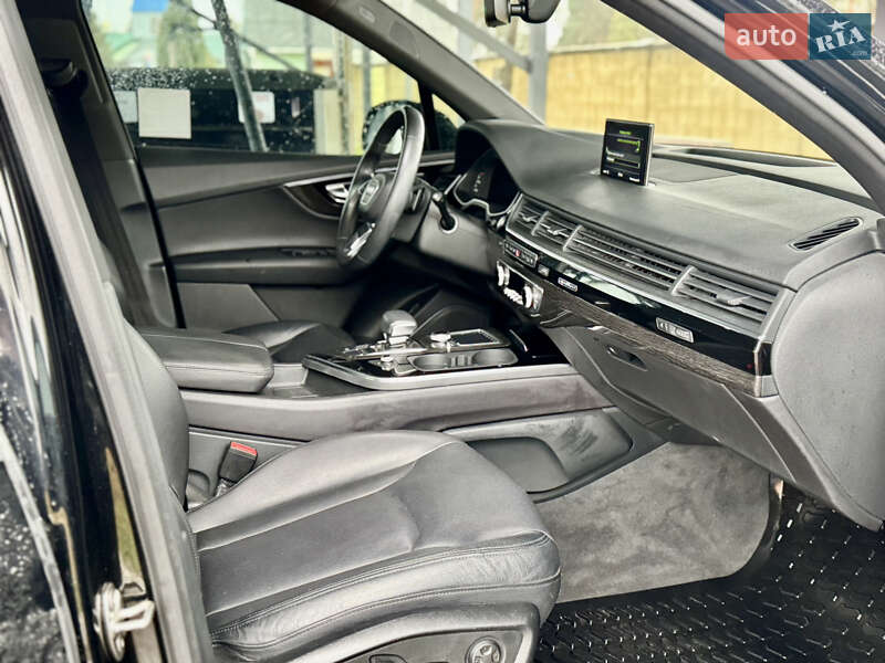 Позашляховик / Кросовер Audi Q7 2018 в Сарнах фото 19 Позашляховик / Кросовер Audi Q7 2018 в Сарнах