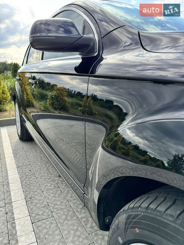 Позашляховик / Кросовер Audi Q7 2015 в Львові