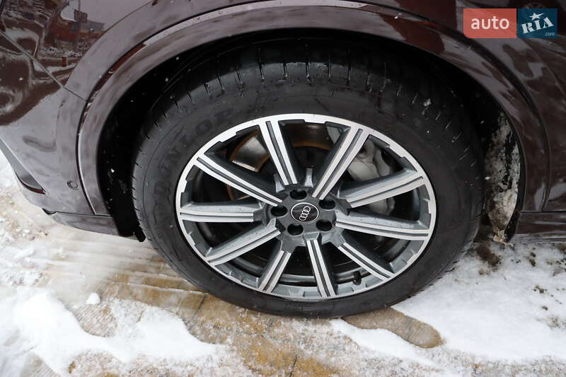 Внедорожник / Кроссовер Audi Q7 2022 в Львове