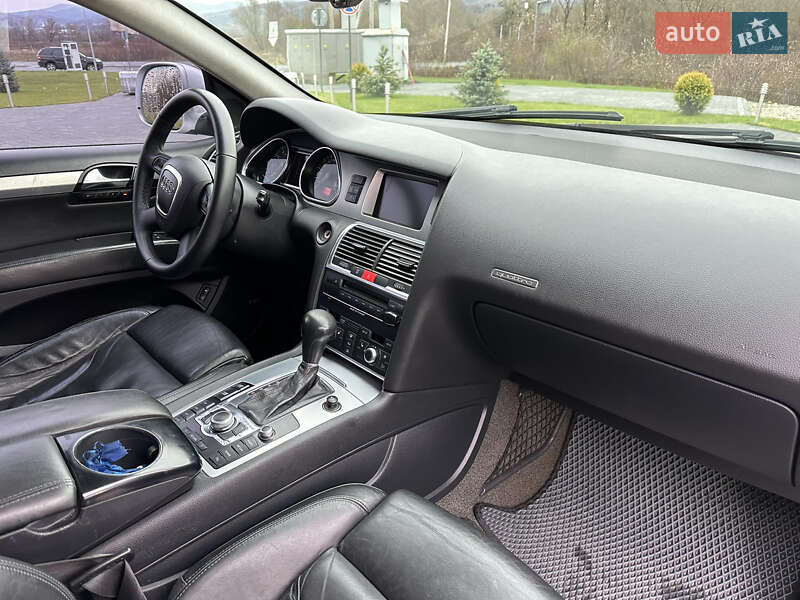 Внедорожник / Кроссовер Audi Q7 2006 в Сваляве