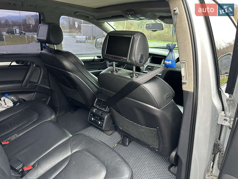 Внедорожник / Кроссовер Audi Q7 2006 в Сваляве