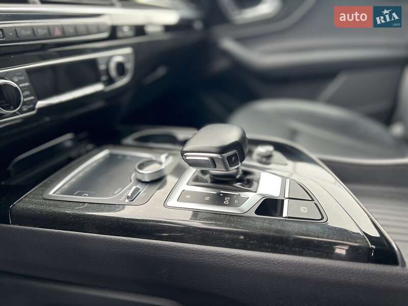 Внедорожник / Кроссовер Audi Q7 2018 в Дрогобыче