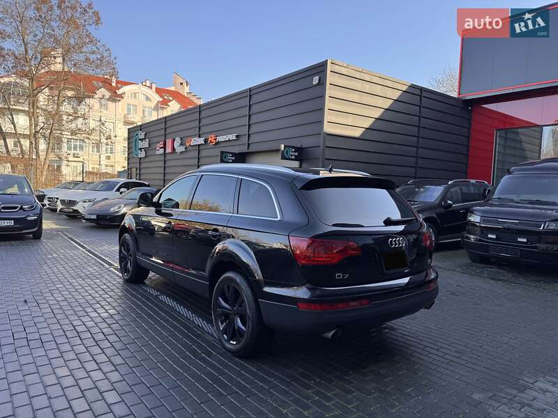 Внедорожник / Кроссовер Audi Q7 2007 в Одессе