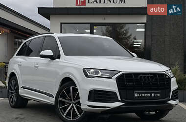 Внедорожник / Кроссовер Audi Q7 2021 в Ужгороде