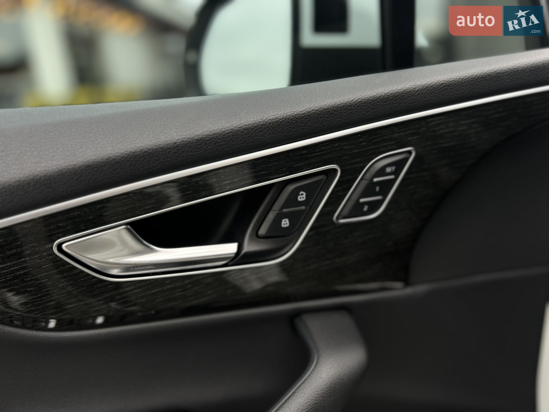 Audi Q7 2021 VIN WA1LXAF74MD031800 фото оголошення 12 з 15