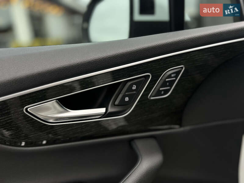 Позашляховик / Кросовер Audi Q7 2021 в Ужгороді фото 12 Позашляховик / Кросовер Audi Q7 2021 в Ужгороді