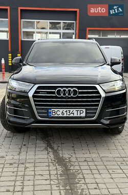 Внедорожник / Кроссовер Audi Q7 2017 в Самборе