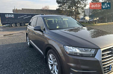Позашляховик / Кросовер Audi Q7 2015 в Мукачевому