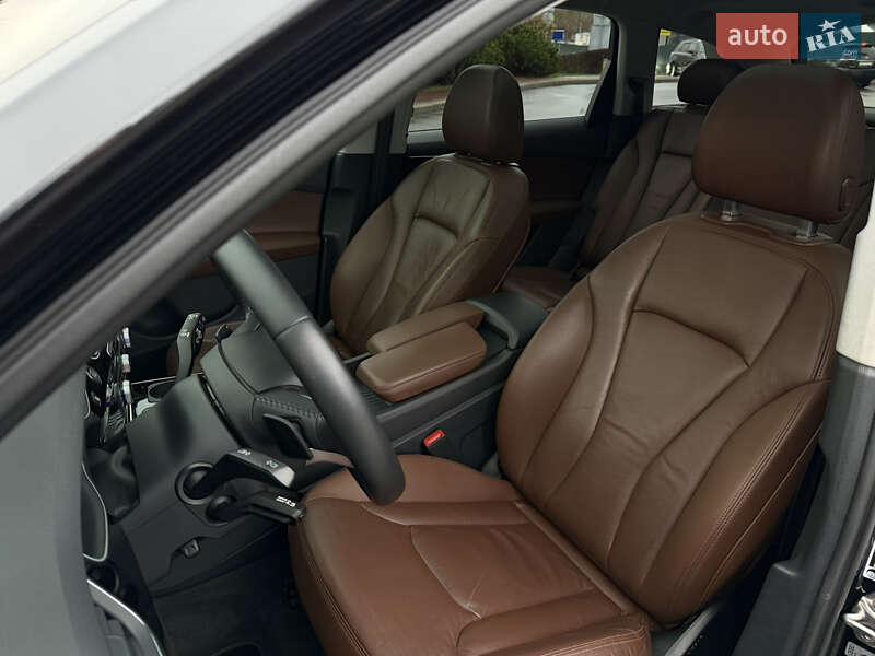 Внедорожник / Кроссовер Audi Q7 2017 в Киеве