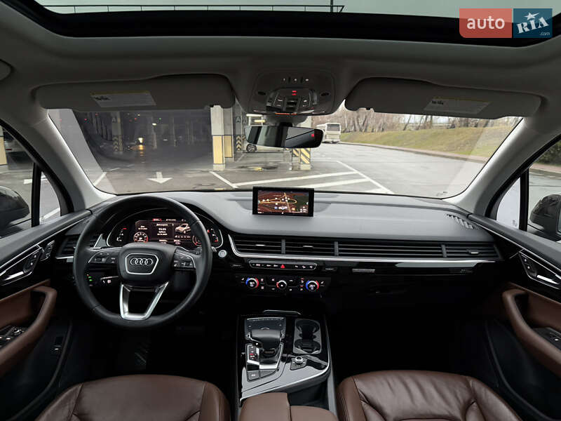 Внедорожник / Кроссовер Audi Q7 2017 в Киеве