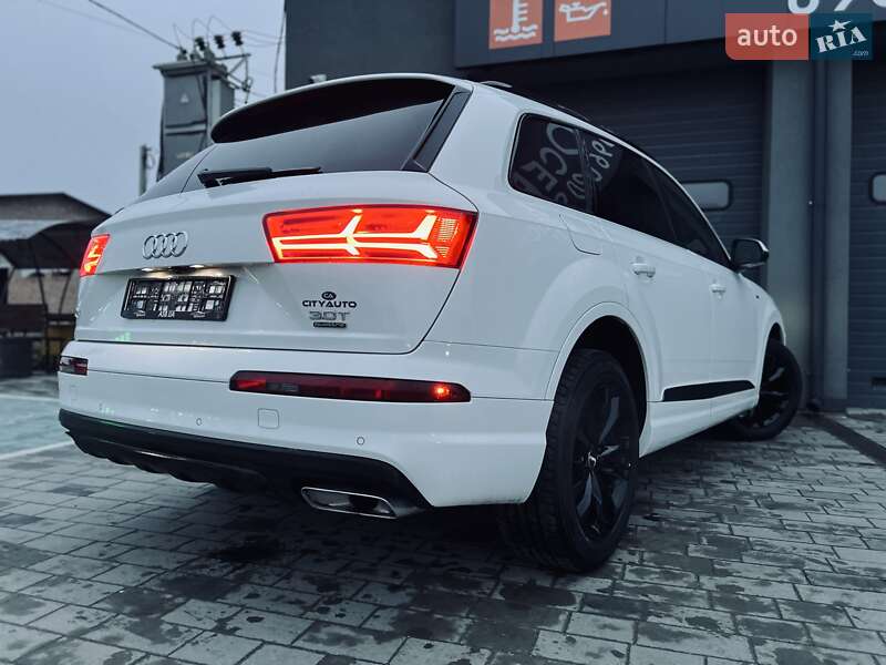 Позашляховик / Кросовер Audi Q7 2019 в Тернополі