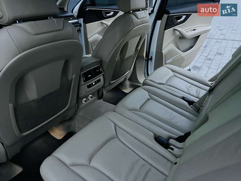 Позашляховик / Кросовер Audi Q7 2019 в Тернополі