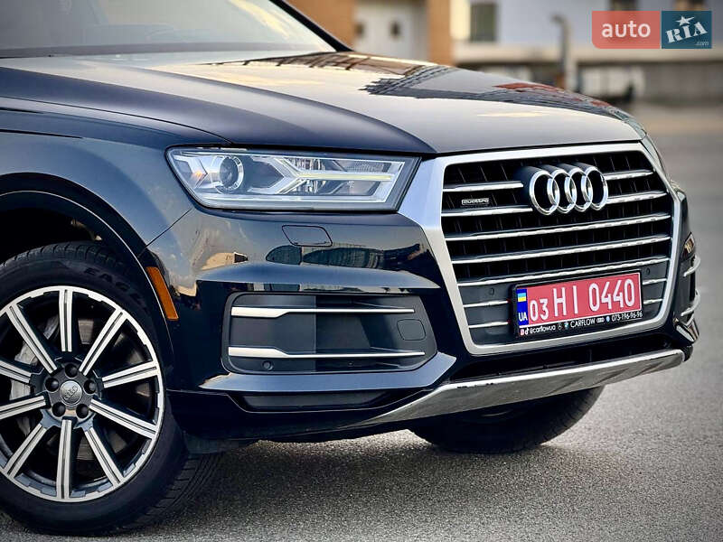 Позашляховик / Кросовер Audi Q7 2018 в Києві