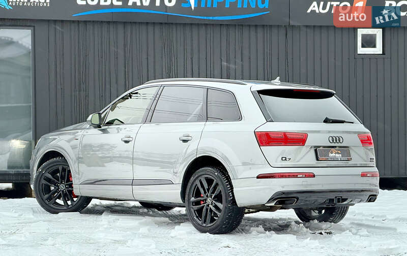 Позашляховик / Кросовер Audi Q7 2018 в Львові
