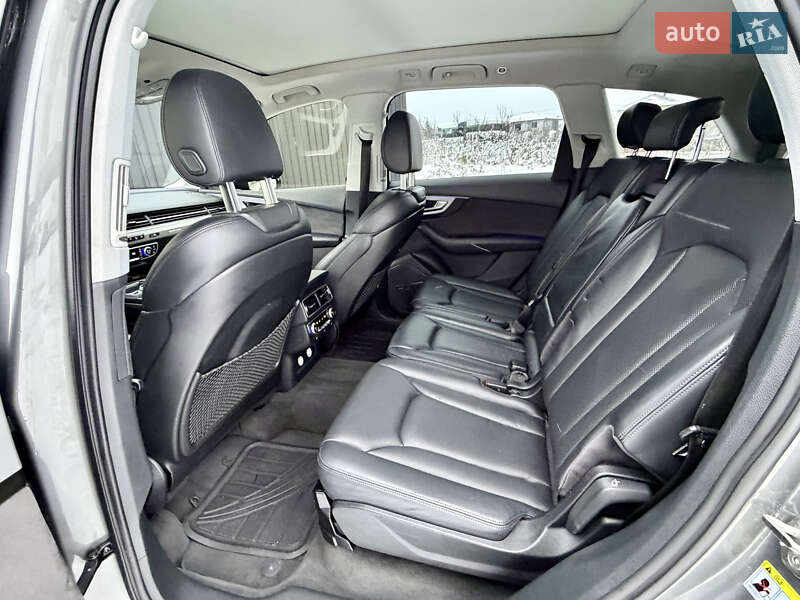 Позашляховик / Кросовер Audi Q7 2018 в Львові