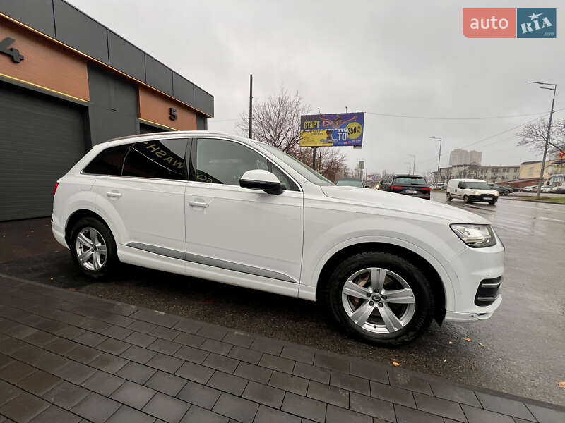 Внедорожник / Кроссовер Audi Q7 2016 в Киеве фото 6 Внедорожник / Кроссовер Audi Q7 2016 в Киеве